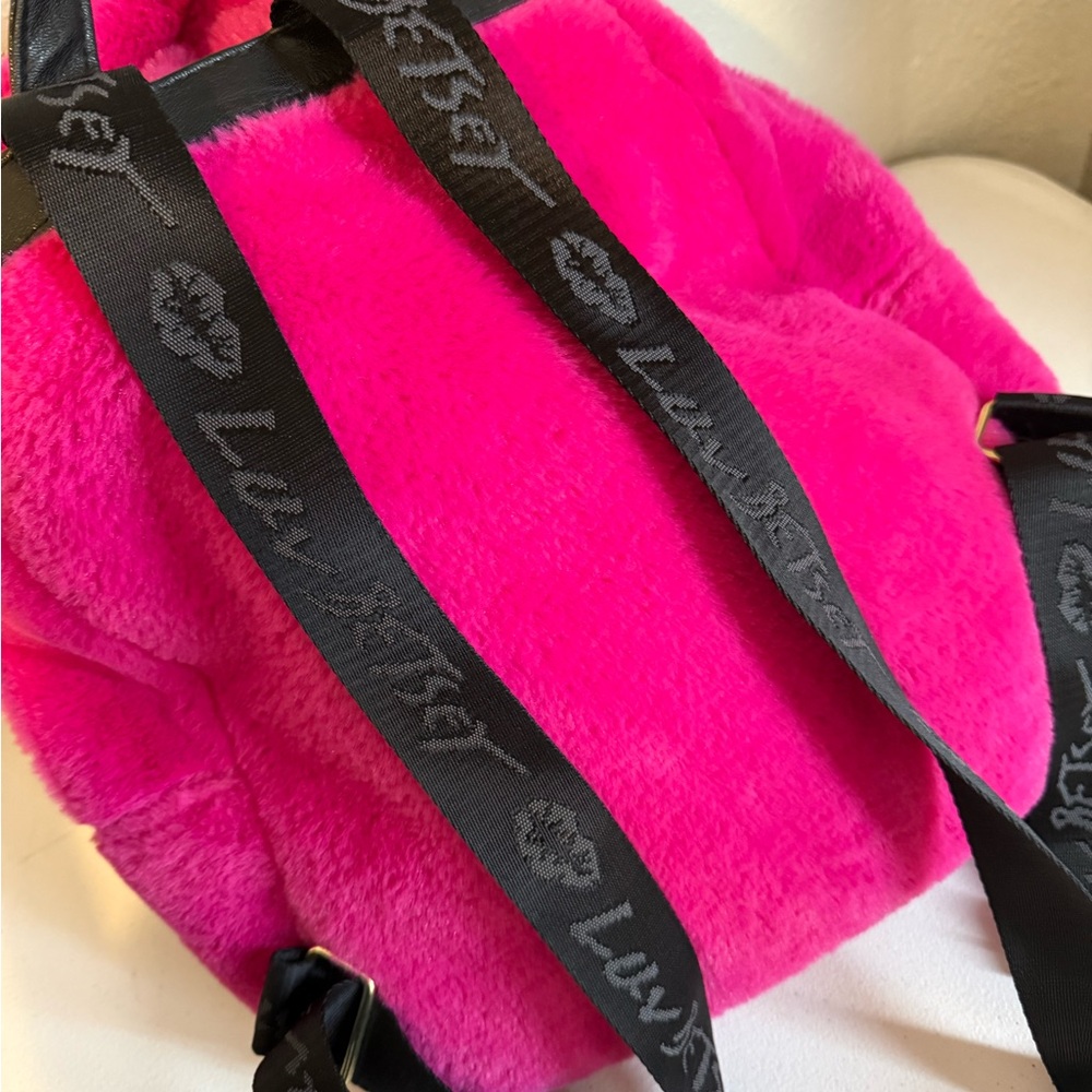 Fuzzy Pink Backpack Betsy Johnson - Picture 6 of 7